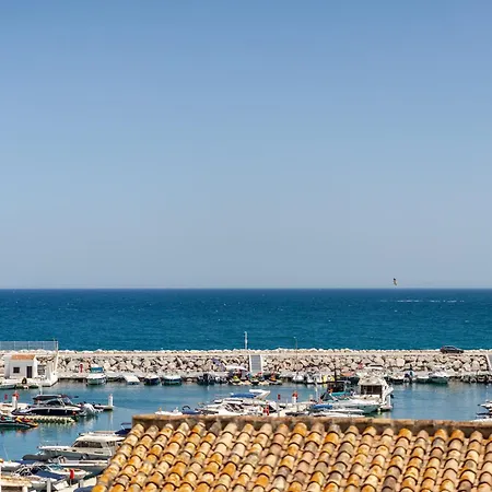 Banus - Brand New Luxury Duplex - Puerto Banus Marina - 2br - 2ba - Spectacular Mediterranean Views - Heart Of Puerto Banus - Steps From El Corte Ingles Luxury Shopping - Surrounded By Restaurants & Nightlife Апартаменты *