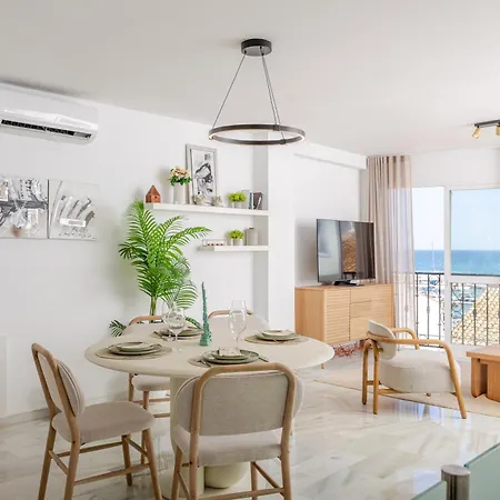 Апартаменты Banus - Brand New Luxury Duplex - Puerto Banus Marina - 2br - 2ba - Spectacular Mediterranean Views - Heart Of Puerto Banus - Steps From El Corte Ingles Luxury Shopping - Surrounded By Restaurants & Nightlife *
