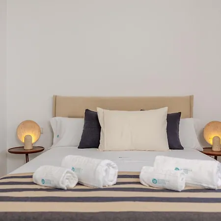 Апартаменты Banus - Brand New Luxury Duplex - Puerto Banus Marina - 2br - 2ba - Spectacular Mediterranean Views - Heart Of Puerto Banus - Steps From El Corte Ingles Luxury Shopping - Surrounded By Restaurants & Nightlife Марбелья
