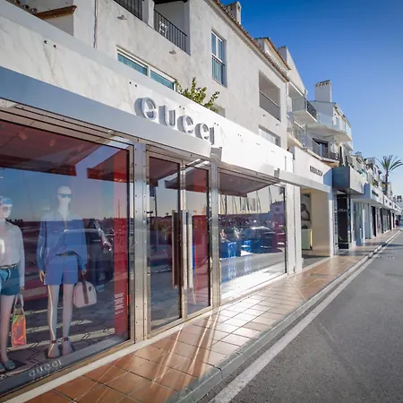 Banus - Brand New Luxury Duplex - Puerto Banus Marina - 2br - 2ba - Spectacular Mediterranean Views - Heart Of Puerto Banus - Steps From El Corte Ingles Luxury Shopping - Surrounded By Restaurants & Nightlife Апартаменты Марбелья